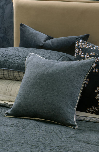 appetto midnight cushion