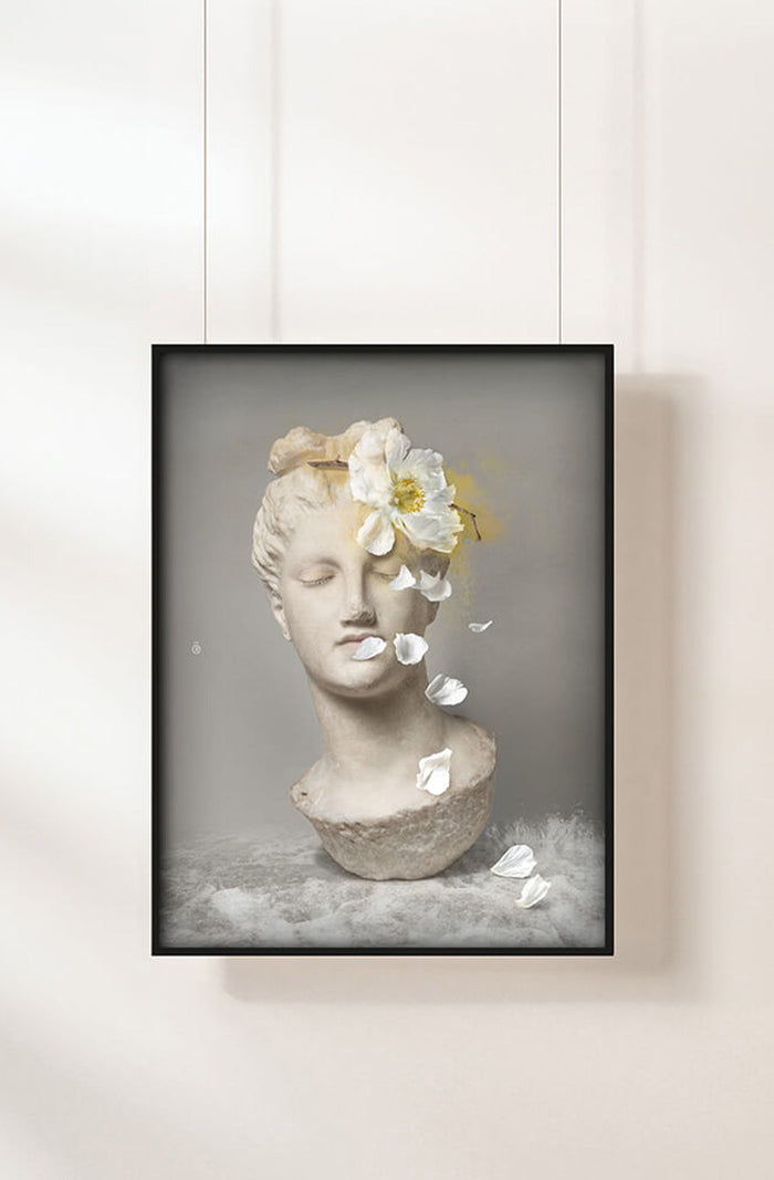 Aphrodite Rêverie Portrait