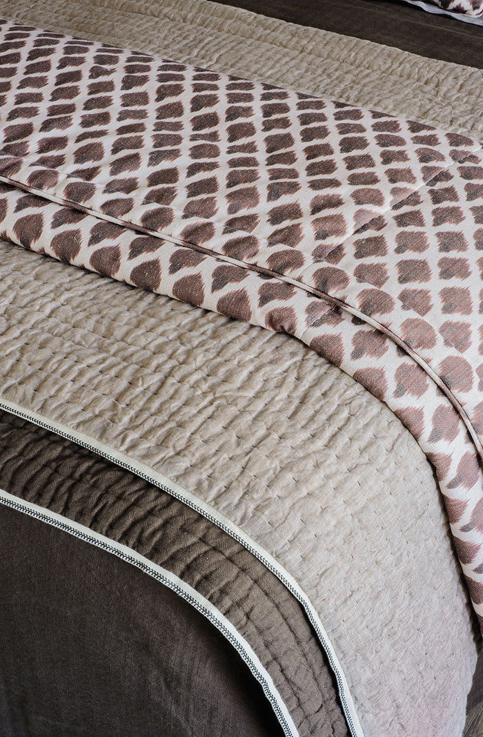 Kasumi Rosewood/Cocoa Comforter