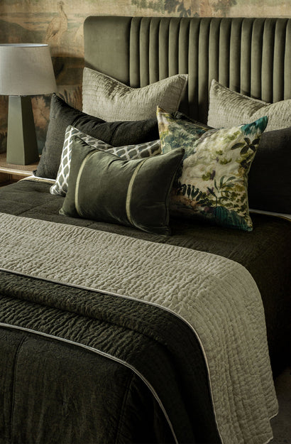 Appetto Midnight Moss Coverlet