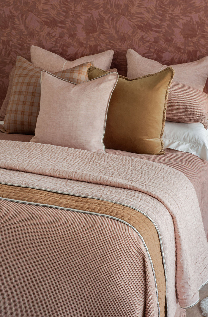 Anello Cedar Cushion