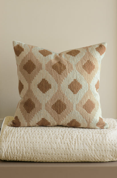 Cucito Natural Cushion