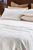Fleur De L'Eau Ivory Pillowsham Pair