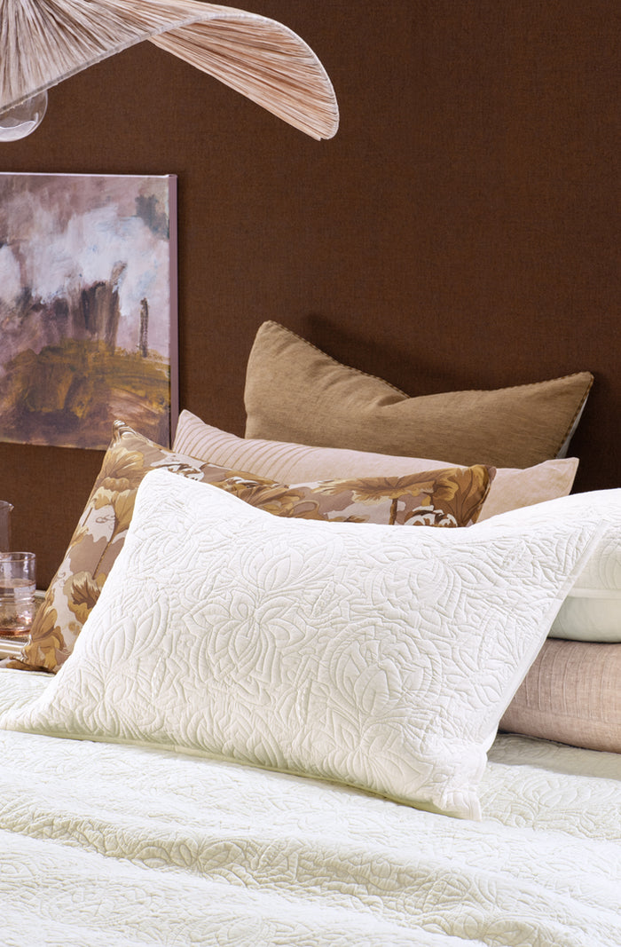 Fleur De L'Eau Ivory Pillowsham Pair