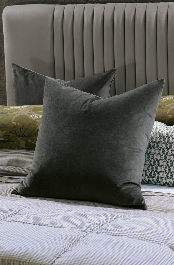 Mateo Graphite Comforter