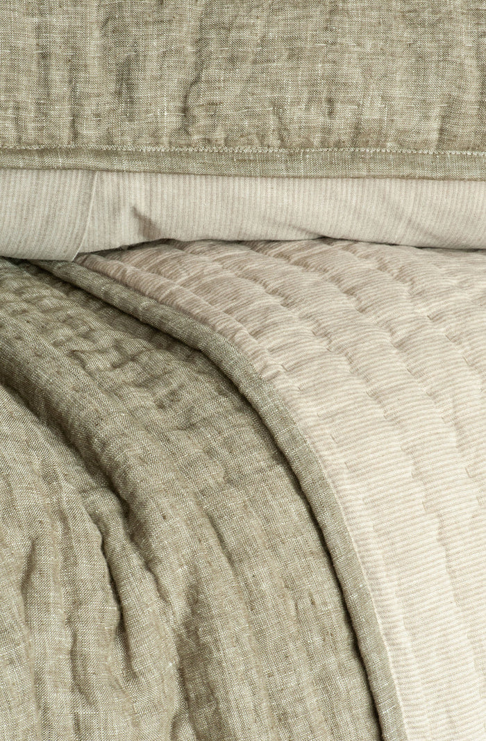 Misaka Light Moss Bedspread