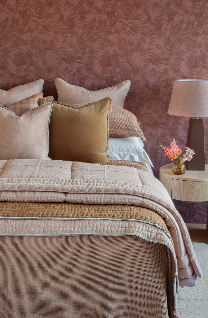 Tobiishi Pink Clay Comforter