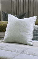 Tobiishi Grey Comforter