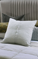 Tobiishi Grey Comforter