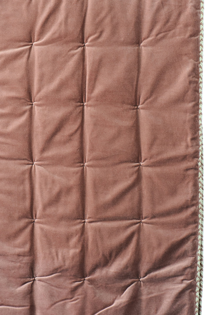 Treccia Deep Rose Comforter