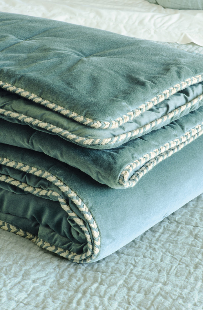 Treccia Tarn Comforter