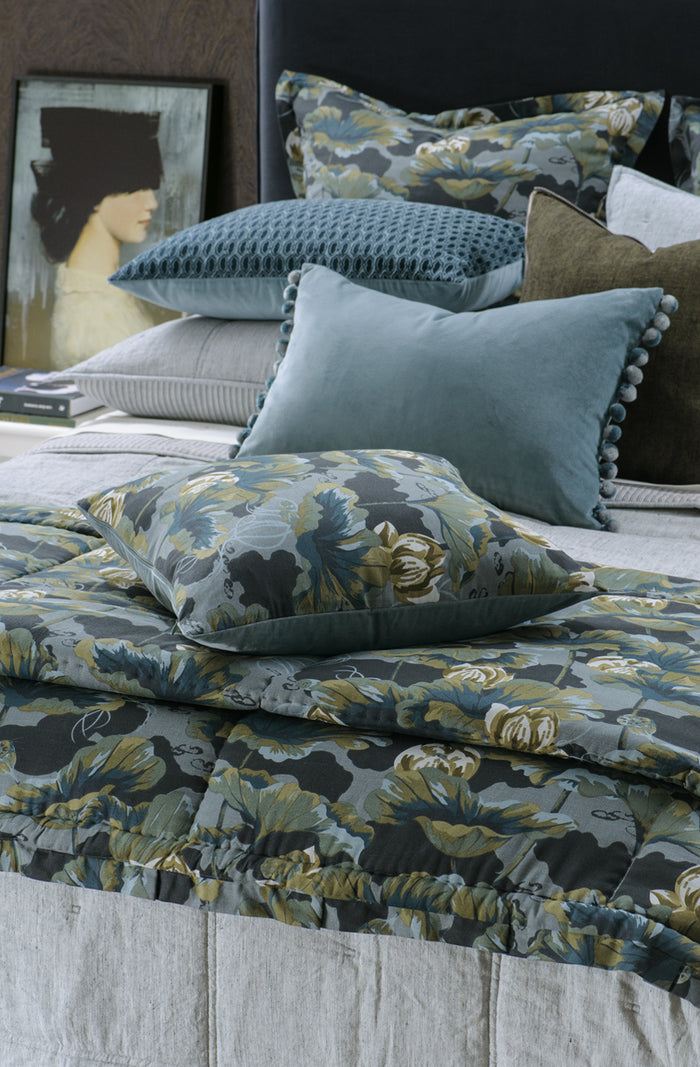 Appetto Deep Moss Cushion