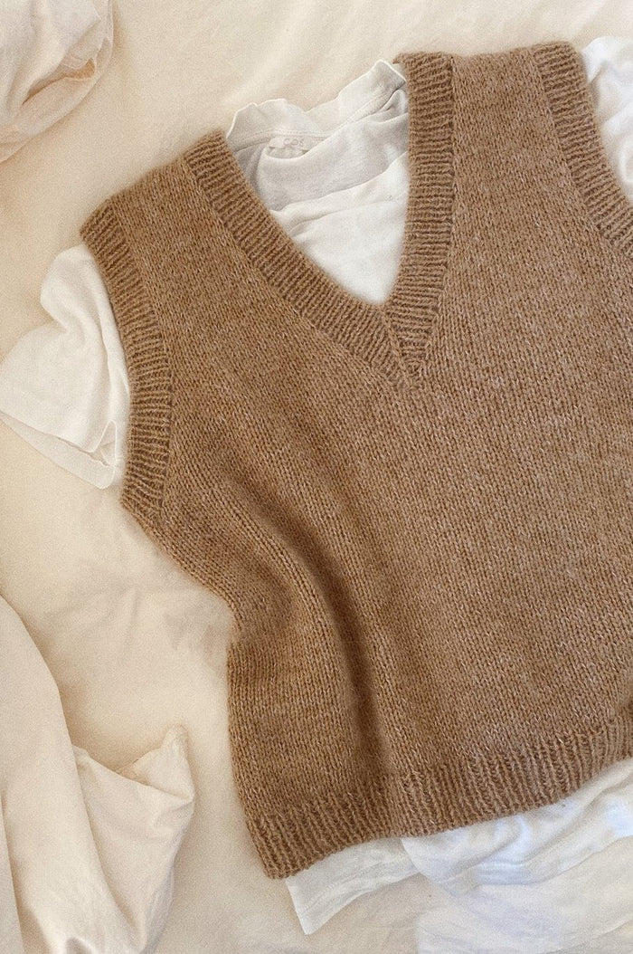 Stockholm Slipover V Neck Pattern