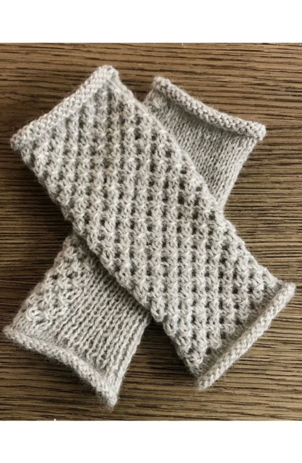 Briar Mitts Knitting Kit