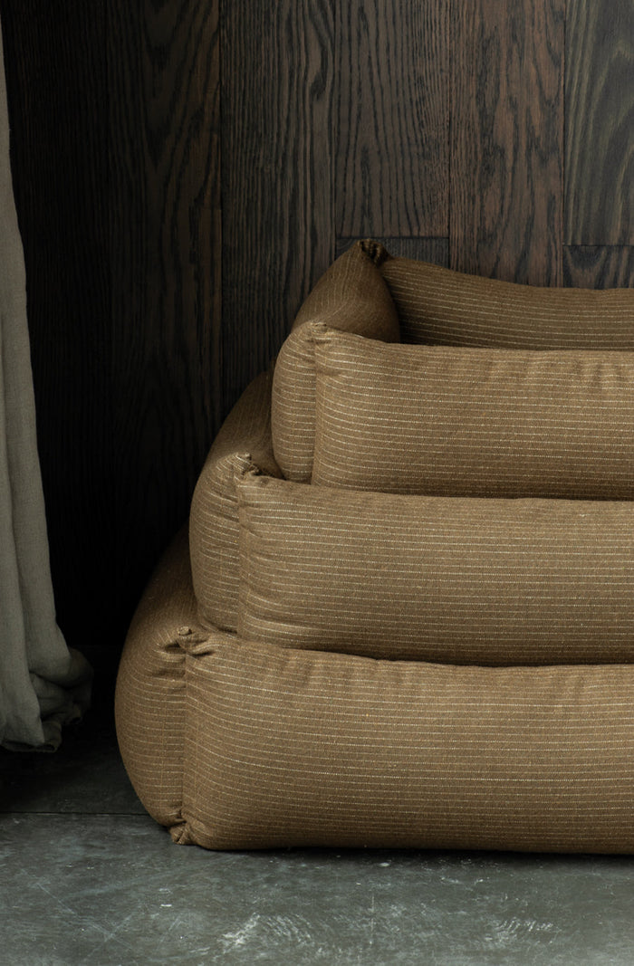 dark hazel stripe pet bed