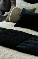 Piega Black Comforter