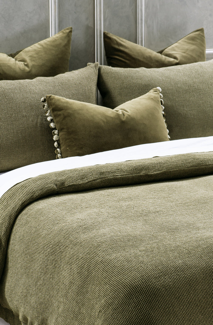 cerchio olive cushion