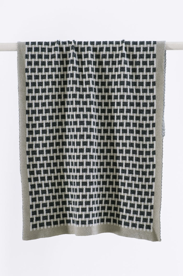 basento graphite hand towel