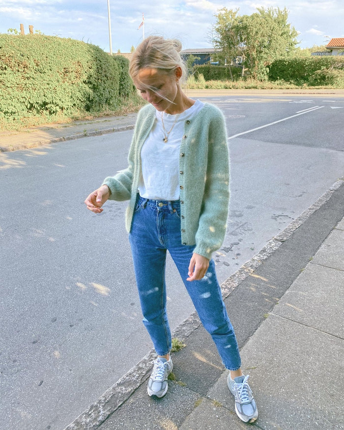 Novice cardigan pattern - Mohair Edition